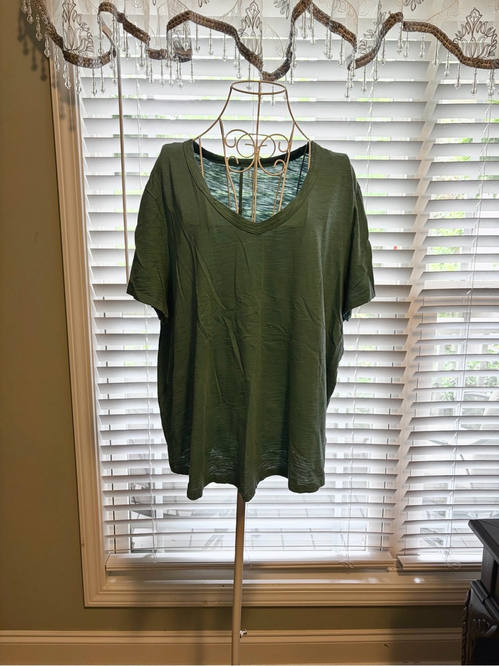 Gap Green V Neck Tee